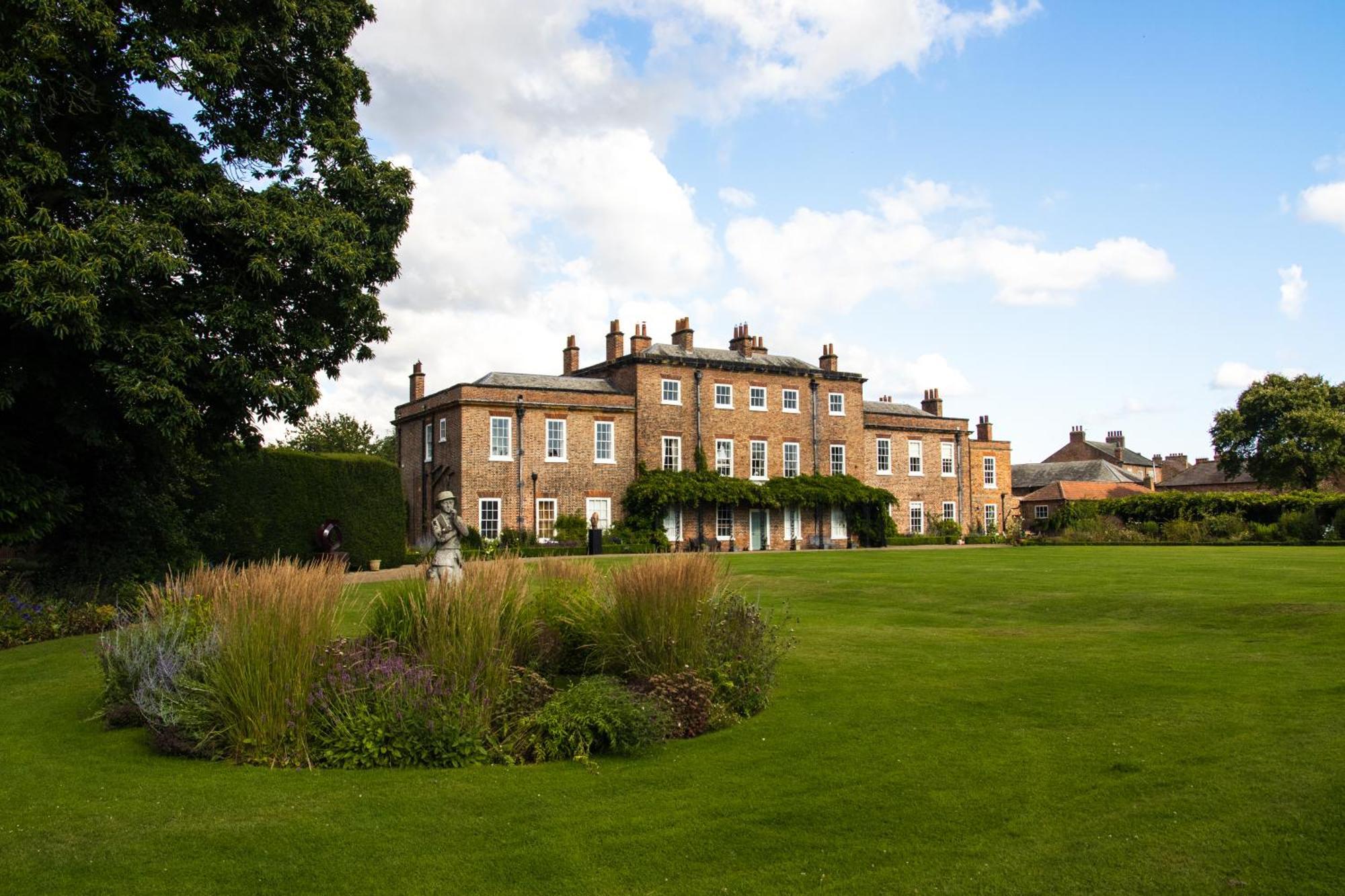 Thirsk Hall South Wing, North Yorkshire Eksteriør bilde